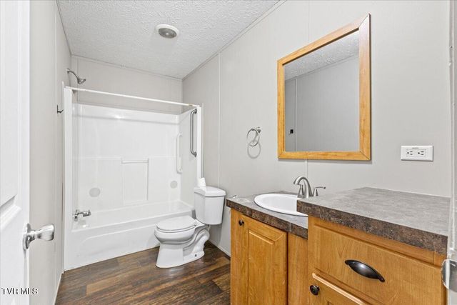 1103 Bluefield Avenue, Elizabethton, TN 37643