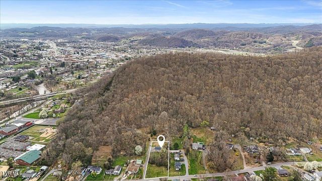 1103 Bluefield Avenue, Elizabethton, TN 37643