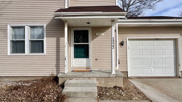 1322 Hunter Drive, Norwalk, IA 50211