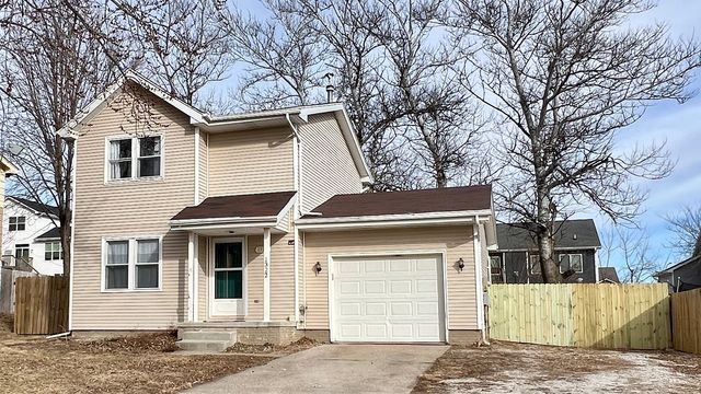 1322 Hunter Drive, Norwalk, IA 50211