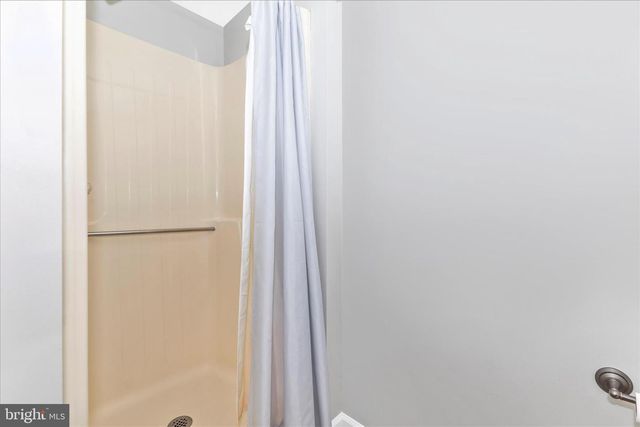 8204 RED WING CT, Frederick, MD 21701