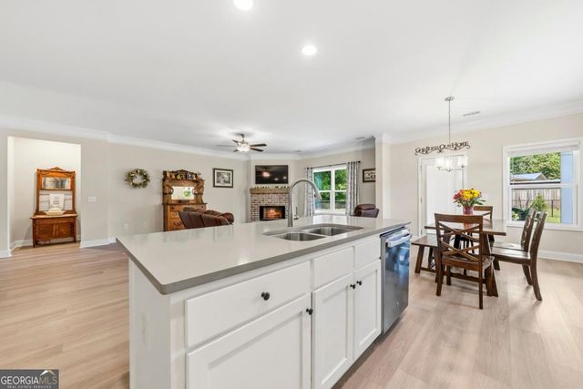 145 Pearl Moon Drive, Eatonton, GA 31024