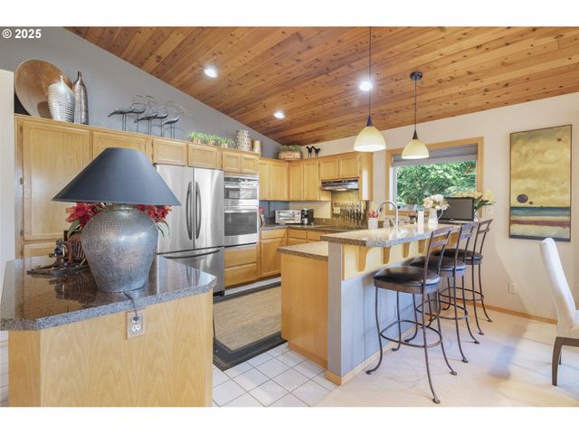 163 AMBER Ln, Cannon Beach, OR 97110