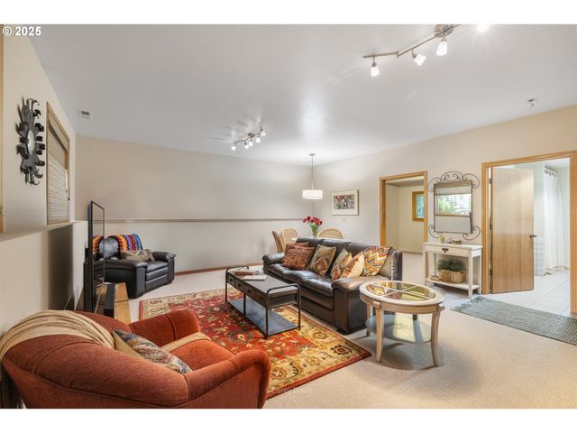 163 AMBER Ln, Cannon Beach, OR 97110