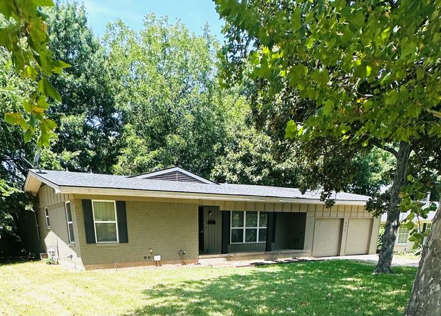 902 Crestview Drive, Sherman, TX 75092
