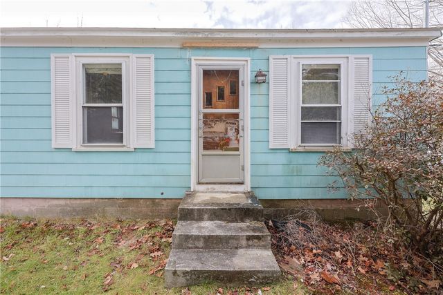 5 Lees Lane, Glocester, RI 02814