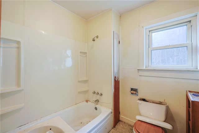 5 Lees Lane, Glocester, RI 02814