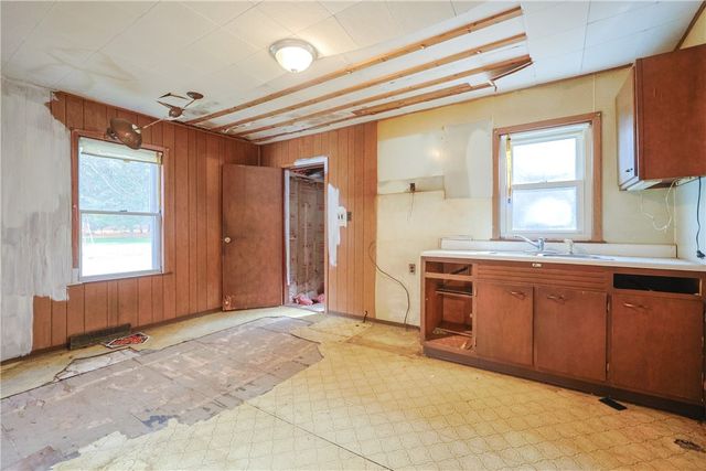 5 Lees Lane, Glocester, RI 02814