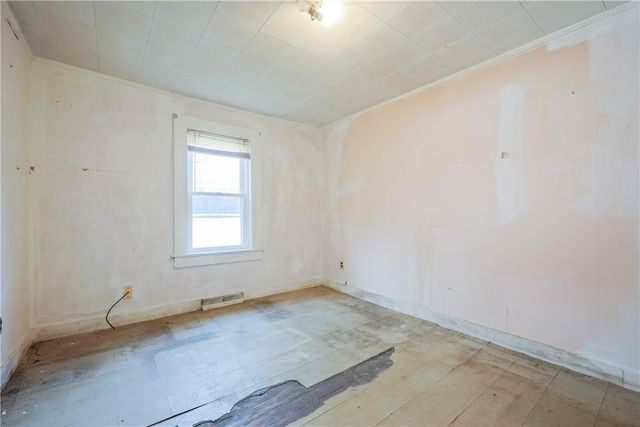 5 Lees Lane, Glocester, RI 02814