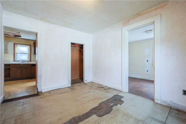 5 Lees Lane, Glocester, RI 02814