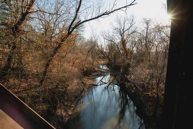 862 E 900 Road, Lawrence, KS 66047