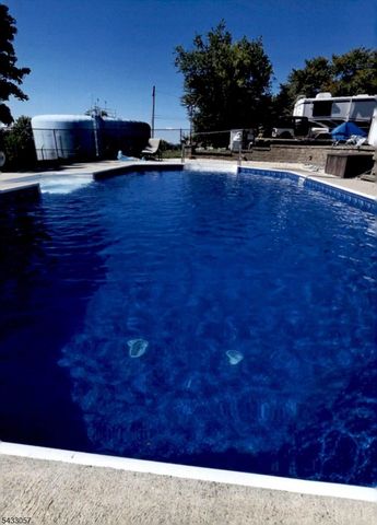 21 High Point Ci, Franklin Boro, NJ 07416