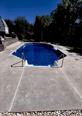 21 High Point Ci, Franklin Boro, NJ 07416