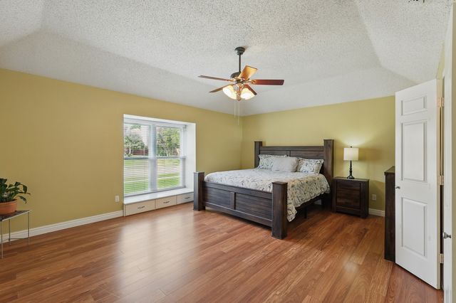 1338 Saddleback Lane, Lewisville, TX 75067