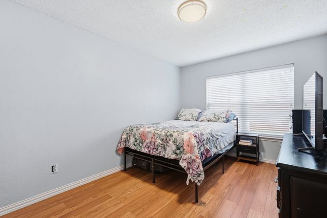 1338 Saddleback Lane, Lewisville, TX 75067