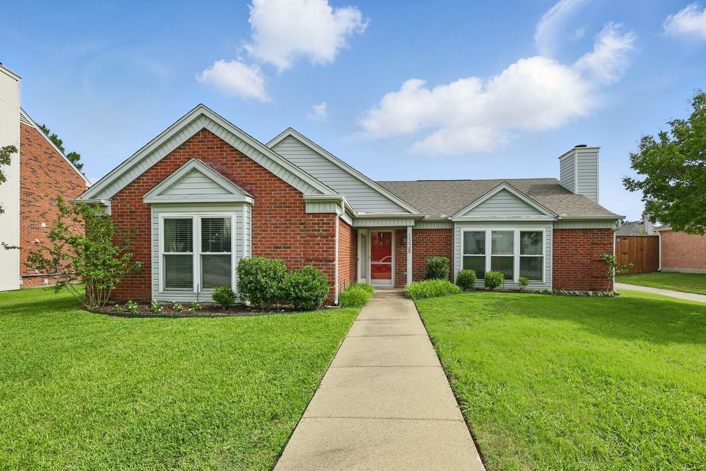 1338 Saddleback Lane, Lewisville, TX 75067