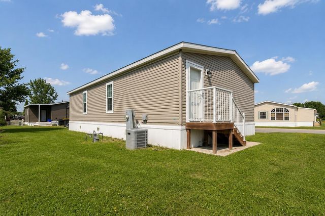 2095 Lancelot Lane, Mankato, MN 56003