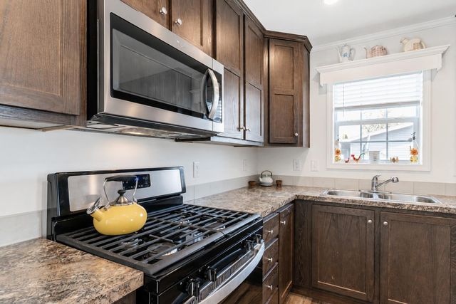 2095 Lancelot Lane, Mankato, MN 56003