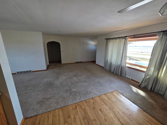 8132 Matznick Road, Prophetstown, IL 61277