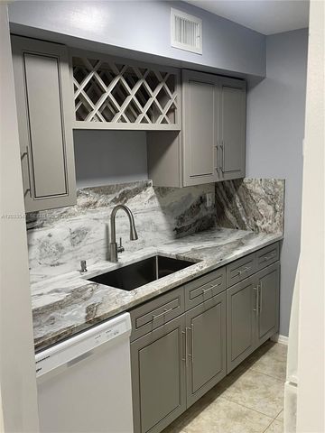 2916 NW 55th Avenue 2A, Lauderhill, FL 33313