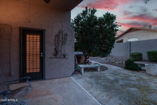 4506 E LONE CACTUS Drive, Phoenix, AZ 85050