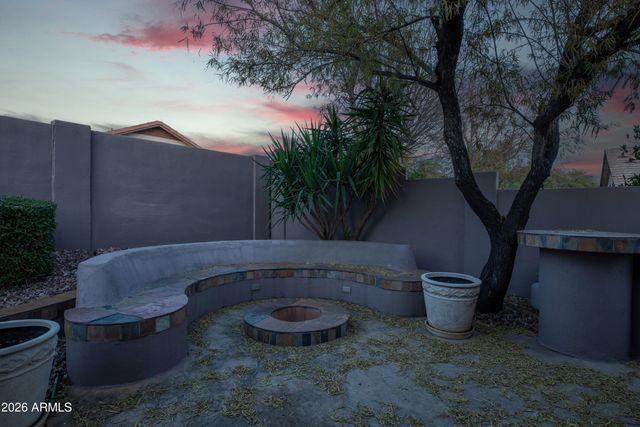 4506 E LONE CACTUS Drive, Phoenix, AZ 85050