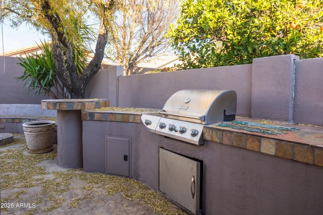 4506 E LONE CACTUS Drive, Phoenix, AZ 85050