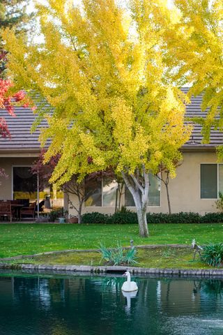 2272 Dawson Cove Lane, Clovis, CA 93611