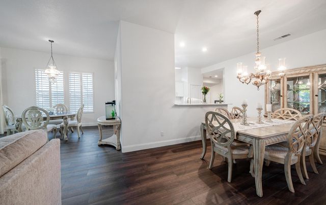 2272 Dawson Cove Lane, Clovis, CA 93611