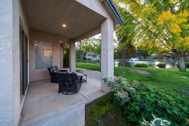 2272 Dawson Cove Lane, Clovis, CA 93611
