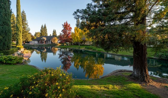 2272 Dawson Cove Lane, Clovis, CA 93611