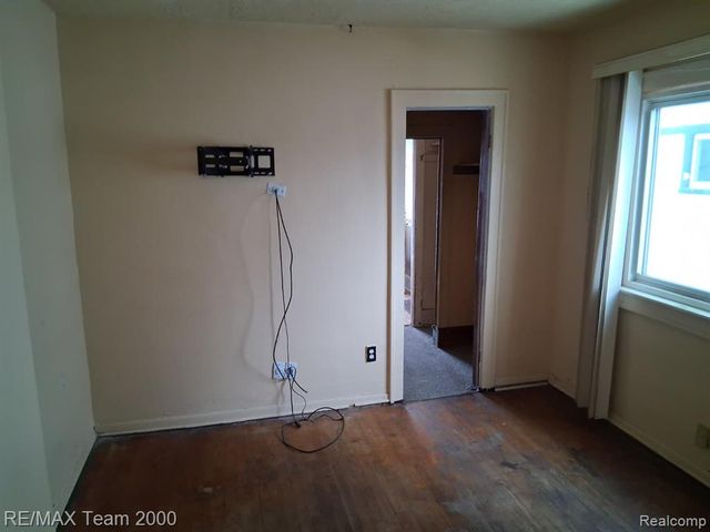 13235 Freeland, Detroit, MI 48227