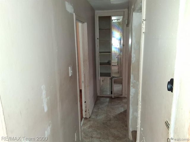 13235 Freeland, Detroit, MI 48227