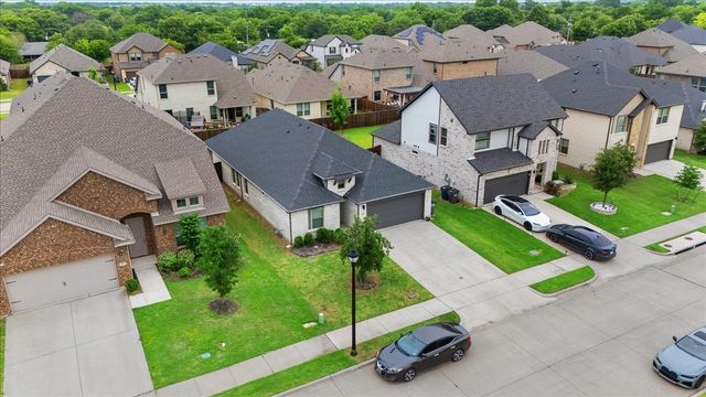 644 Erin Hills Drive, Red Oak, TX 75154
