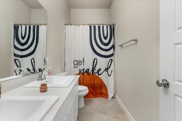 644 Erin Hills Drive, Red Oak, TX 75154