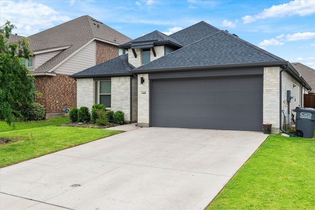 644 Erin Hills Drive, Red Oak, TX 75154