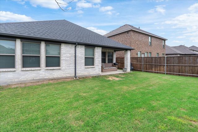 644 Erin Hills Drive, Red Oak, TX 75154