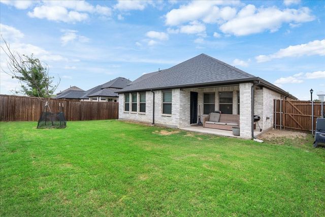 644 Erin Hills Drive, Red Oak, TX 75154