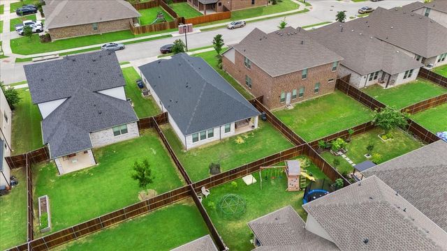 644 Erin Hills Drive, Red Oak, TX 75154