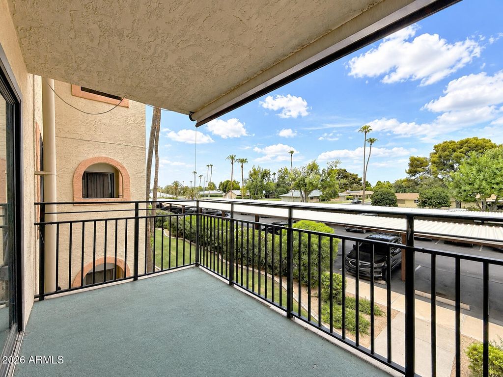 10330 W Thunderbird Boulevard C222, Sun City, AZ 85351 — exterior