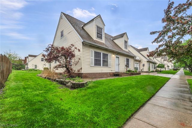1251 W 70th Street, Cleveland, OH 44102
