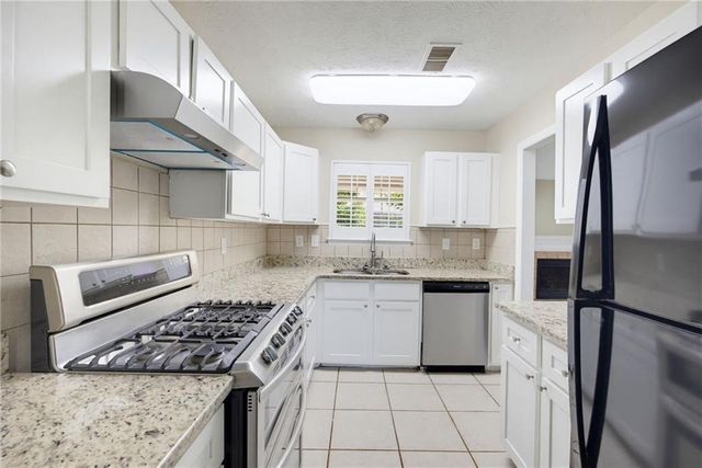 4783 Burford Court NW, Acworth, GA 30102