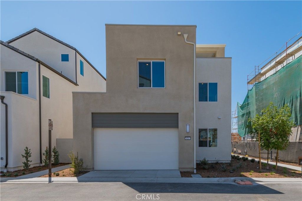 414 Treble, Irvine, CA 92618