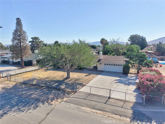 8167 Windsor Avenue, Hesperia, CA 92345