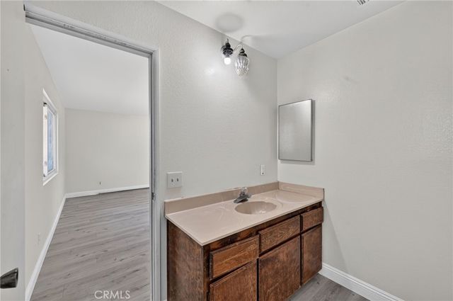 8167 Windsor Avenue, Hesperia, CA 92345