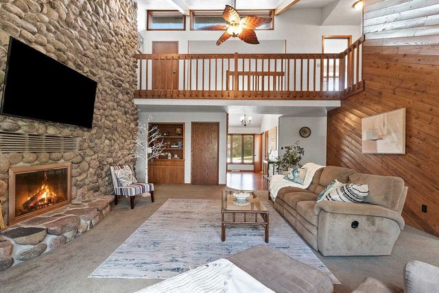 125 TRADERS POINT LANE, Green Bay, WI 54302