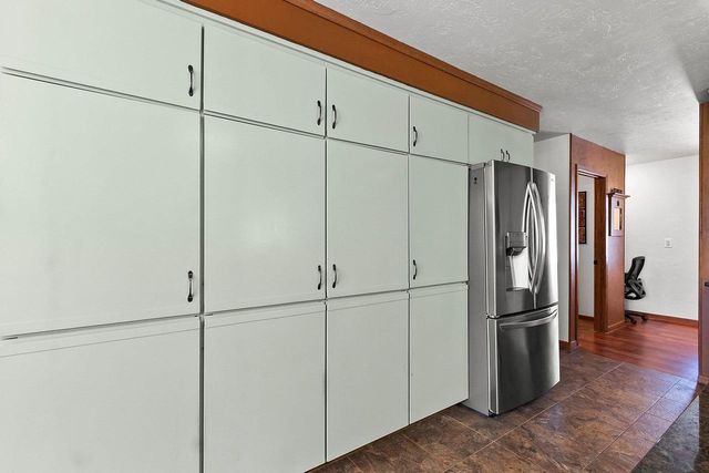 125 TRADERS POINT LANE, Green Bay, WI 54302