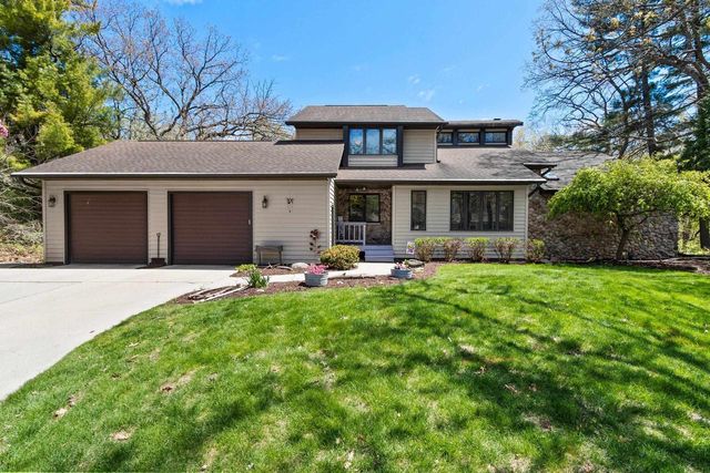 125 TRADERS POINT LANE, Green Bay, WI 54302