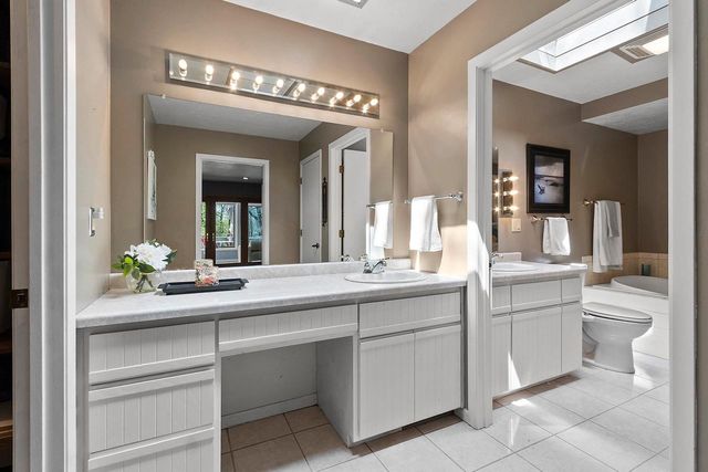 125 TRADERS POINT LANE, Green Bay, WI 54302