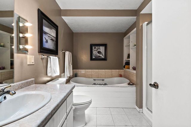 125 TRADERS POINT LANE, Green Bay, WI 54302